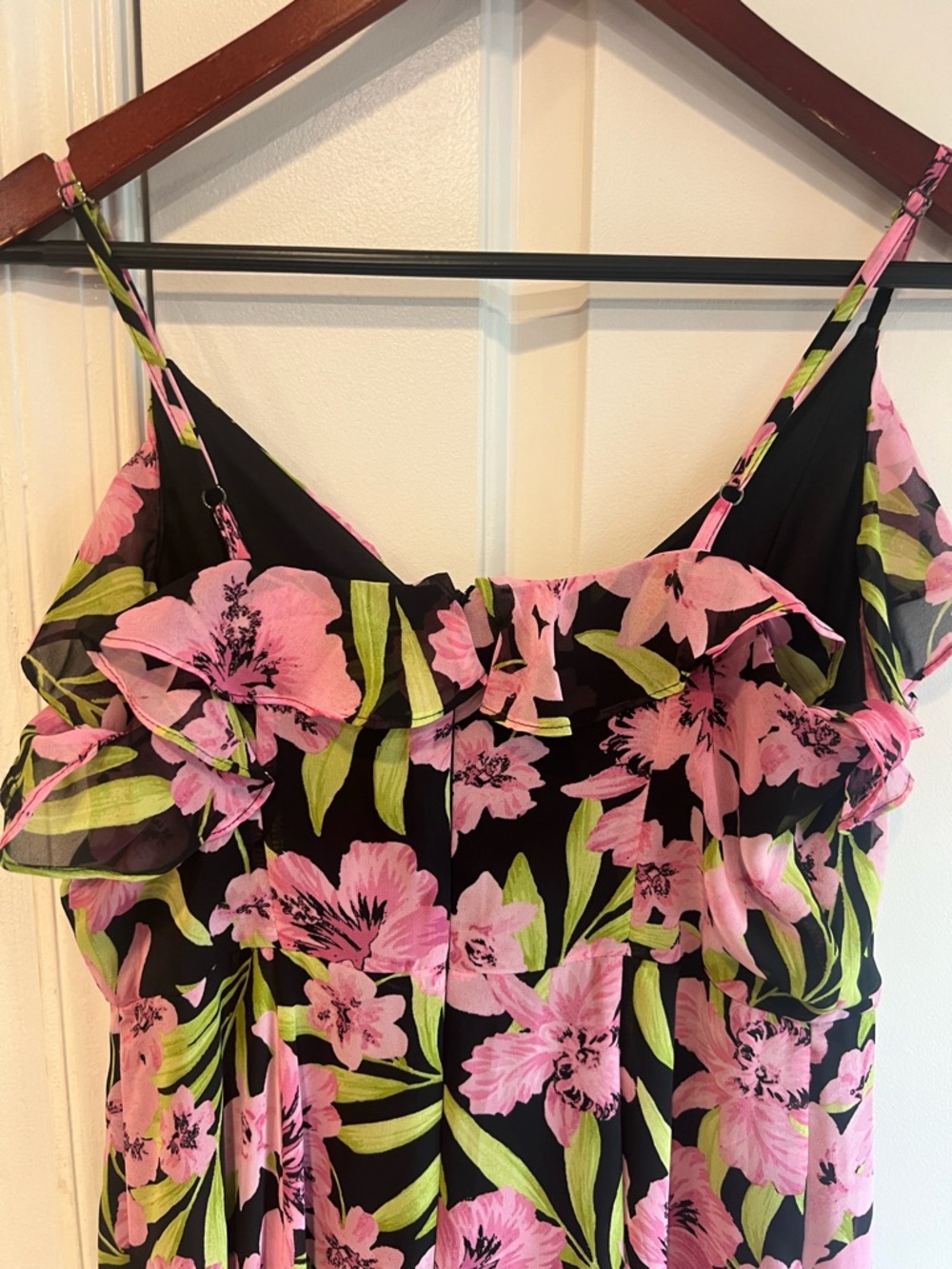 Bar III Maxi Dress with Pink Floral Print szM - Picture 7 of 15